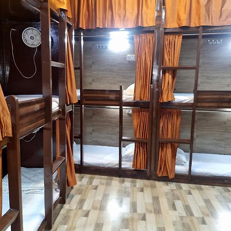 Unibed Dormitory Mumbai Dış mekan fotoğraf