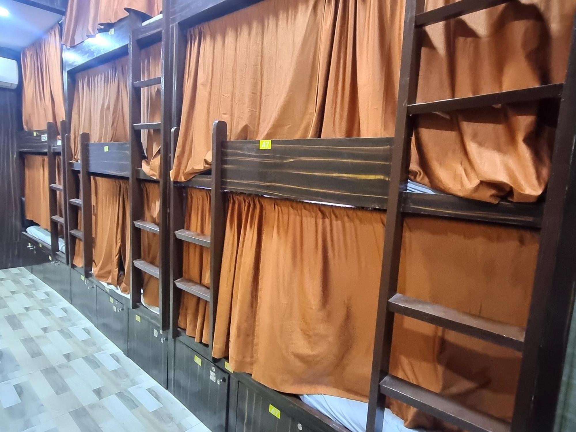 Unibed Dormitory Mumbai Dış mekan fotoğraf