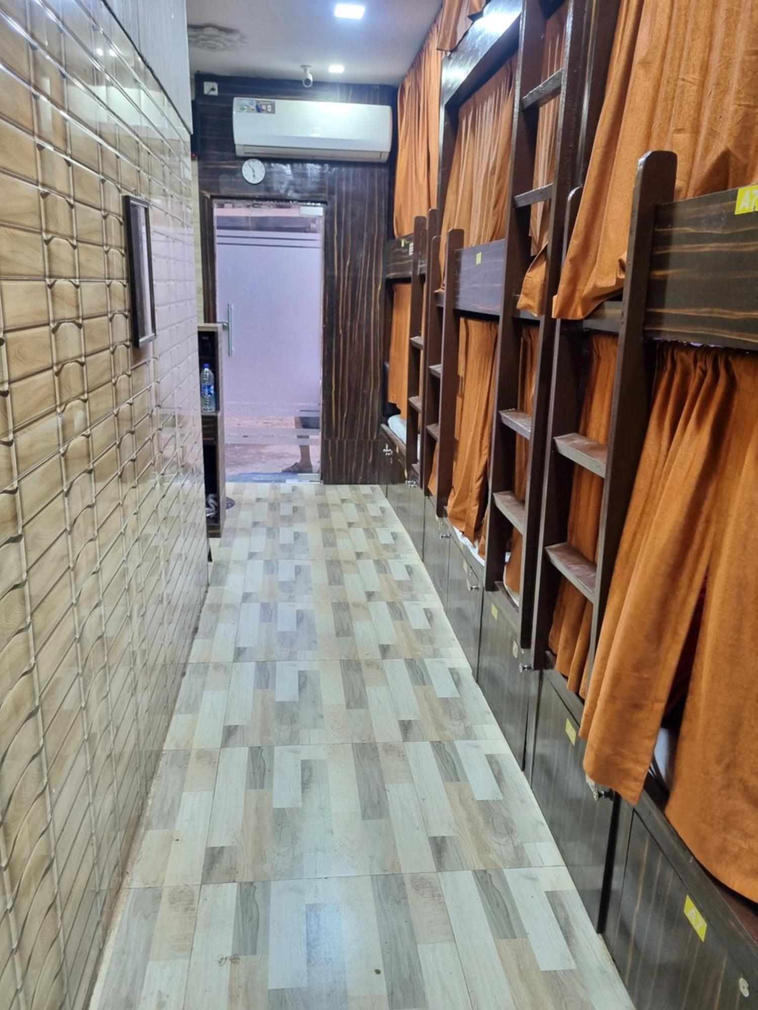 Unibed Dormitory Mumbai Dış mekan fotoğraf